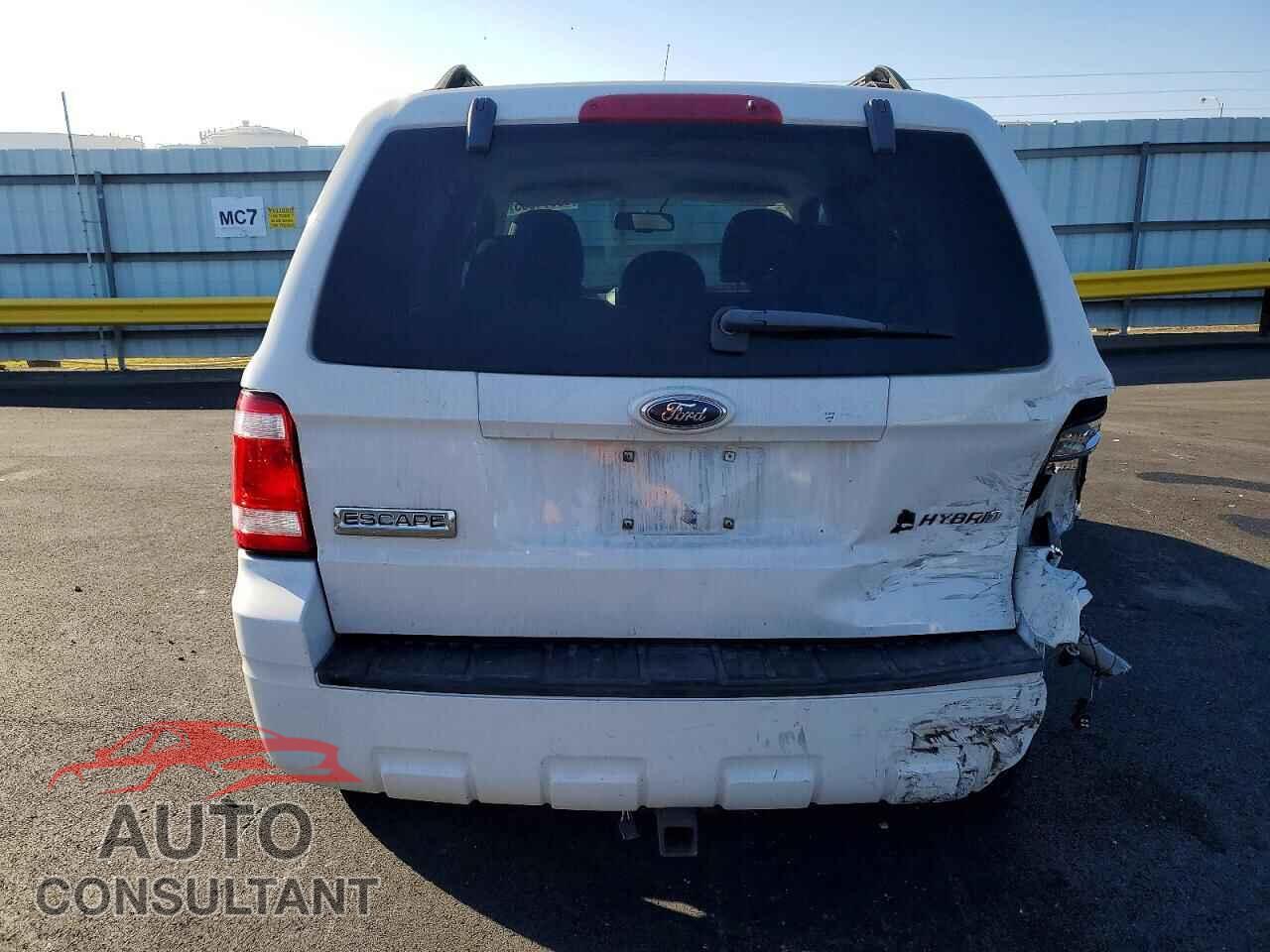 FORD ESCAPE 2009 - 1FMCU49329KA56234