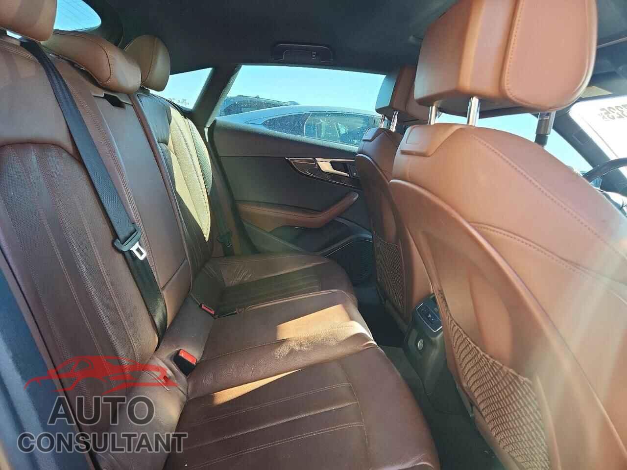 AUDI A5 2018 - WAUFNCF53JA038086