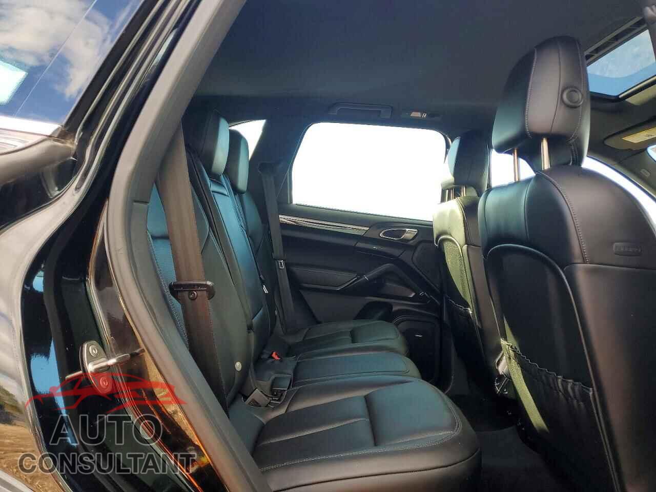 PORSCHE CAYENNE 2014 - WP1AA2A20ELA00551