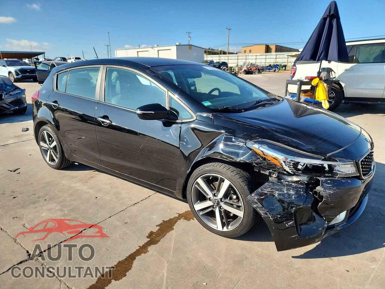 KIA FORTE 2017 - KNAFX5A88H5707091