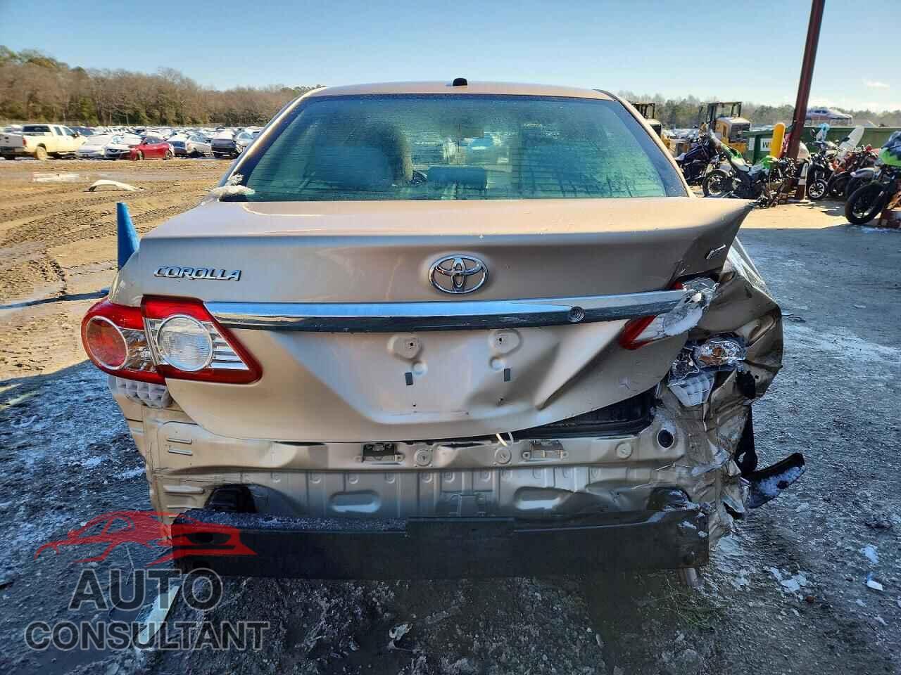 TOYOTA COROLLA 2013 - 2T1BU4EEXDC015433