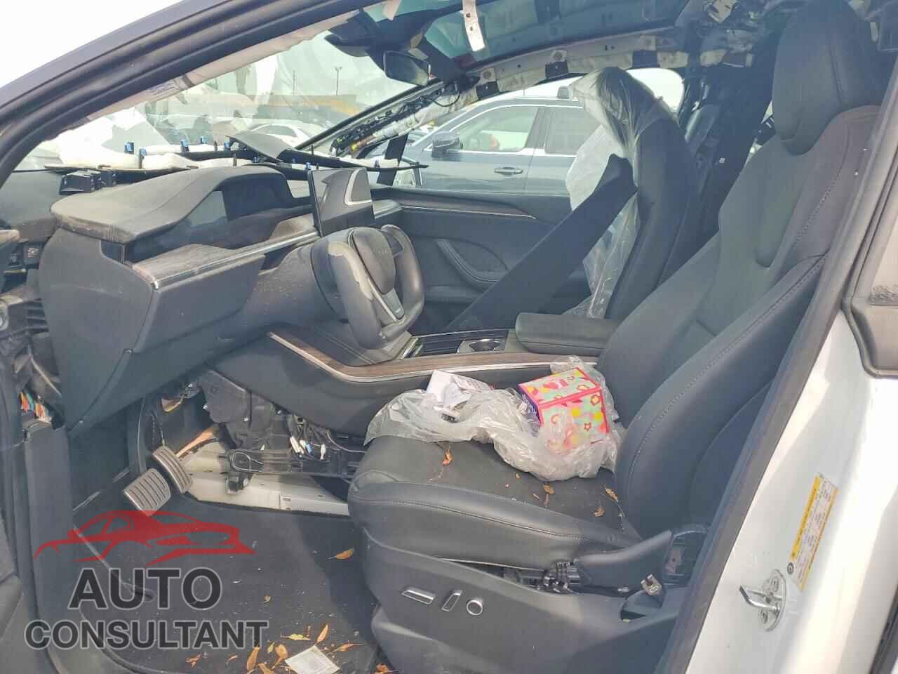 TESLA MODEL X 2023 - 7SAXCDE56PF401715