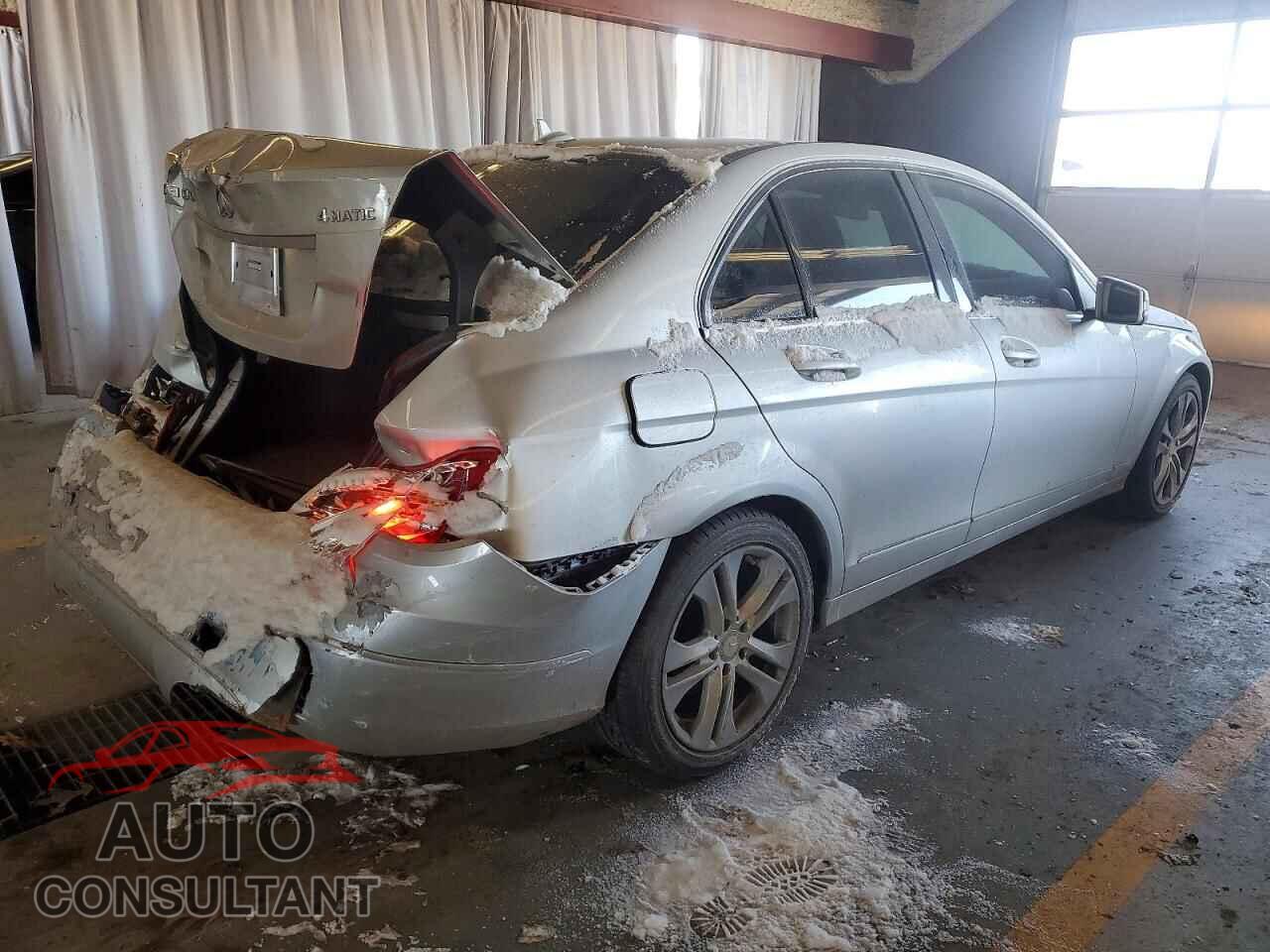 MERCEDES-BENZ C-CLASS 2012 - WDDGF8BB2CA603028