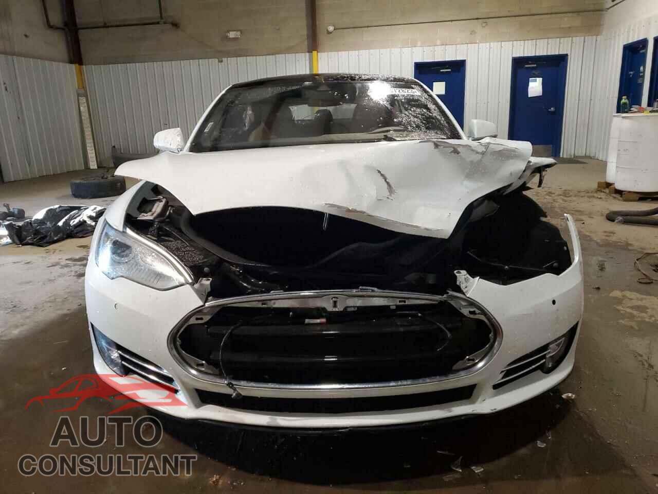 TESLA MODEL S 2015 - 5YJSA1E22FF116333