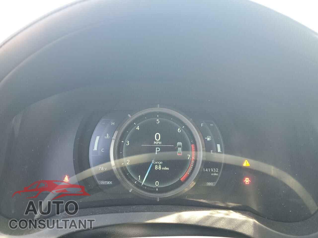 LEXUS IS 2014 - JTHBF1D21E5040881