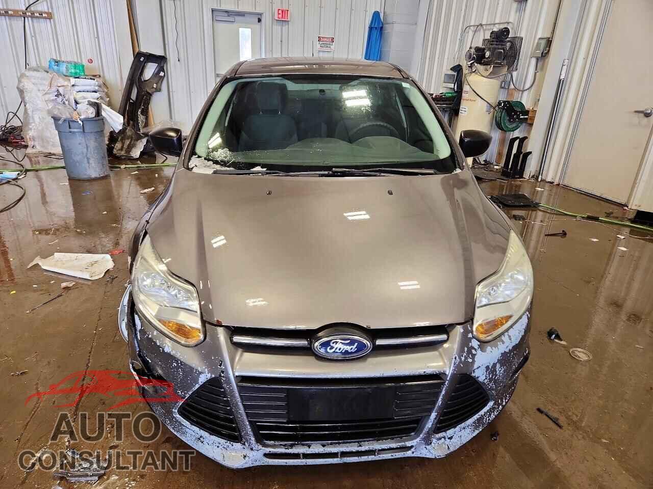 FORD FOCUS 2014 - 1FADP3E25EL131493
