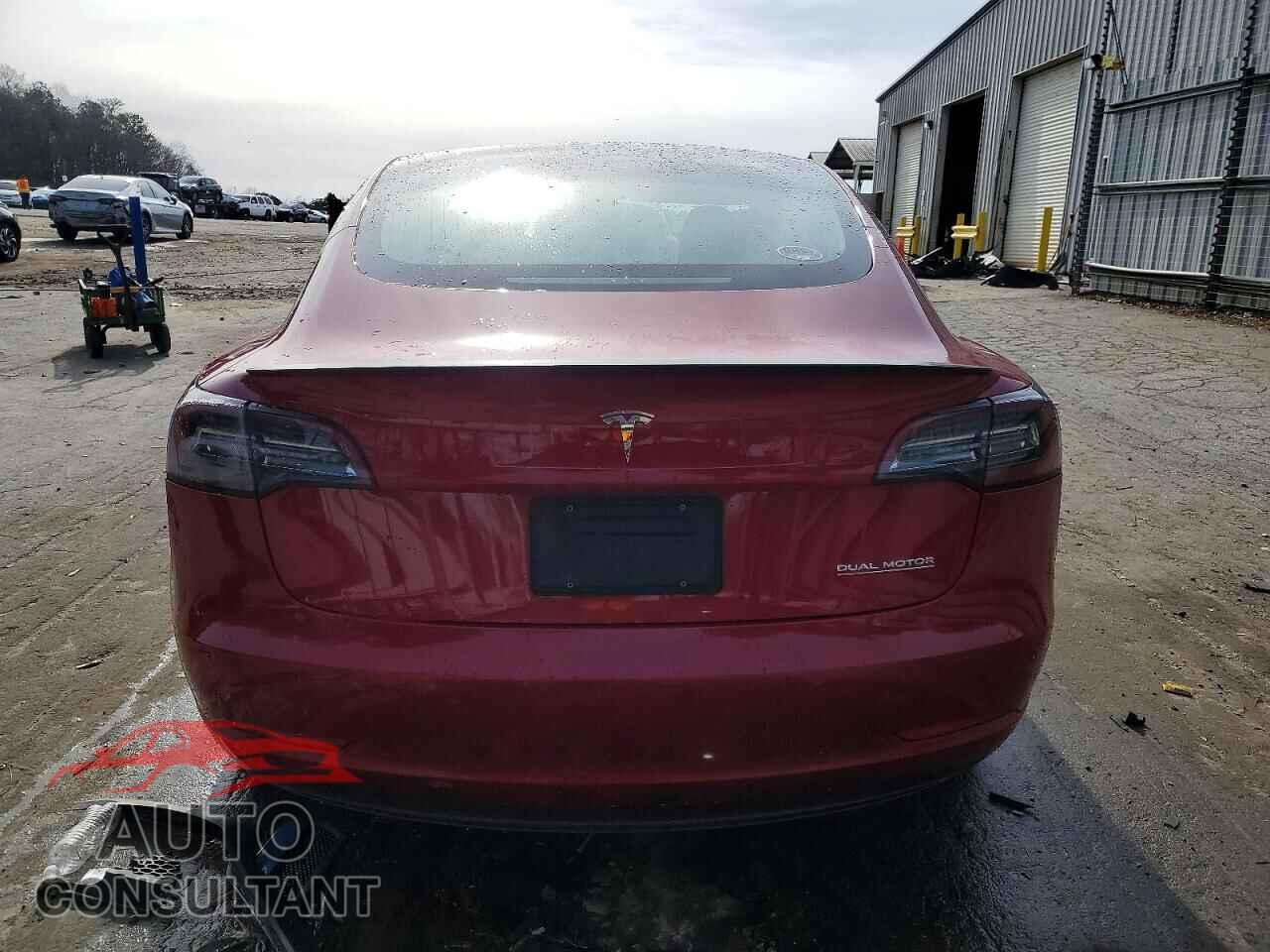 TESLA MODEL 3 2019 - 5YJ3E1EB0KF447107