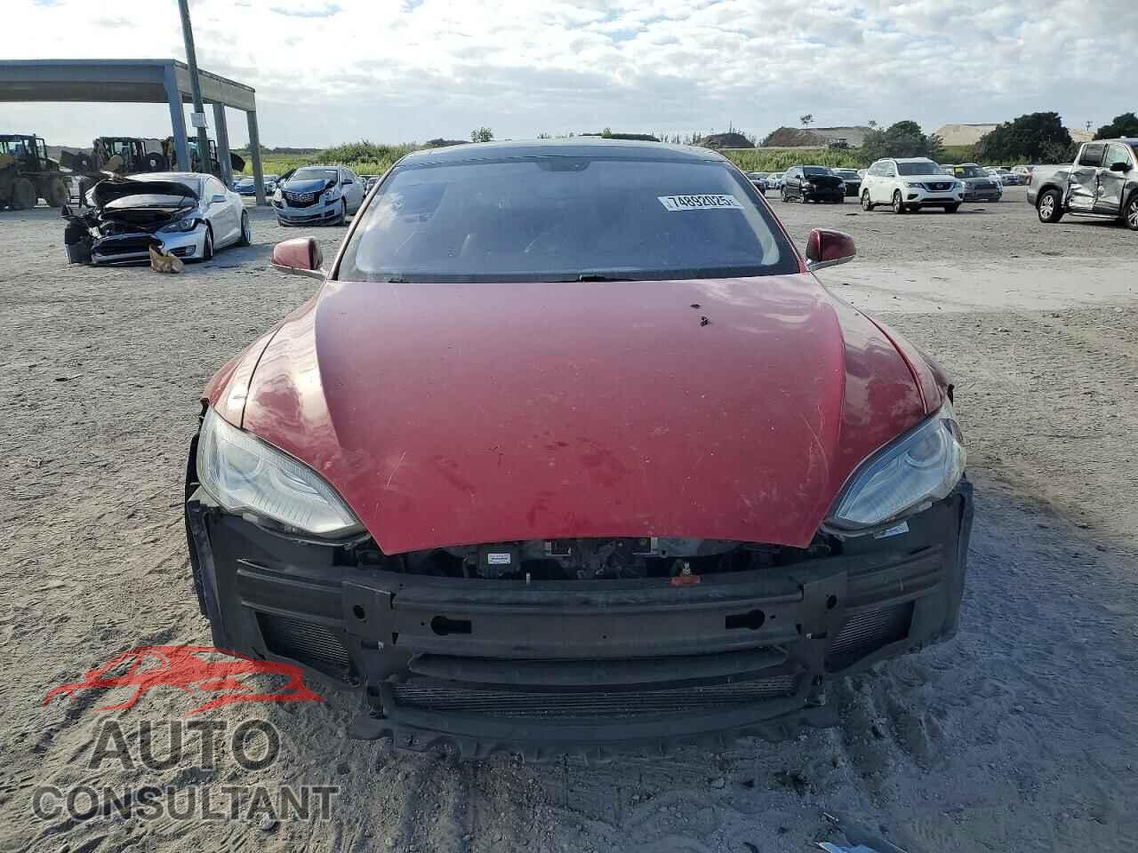 TESLA MODEL S 2013 - 5YJSA1CG6DFP20947