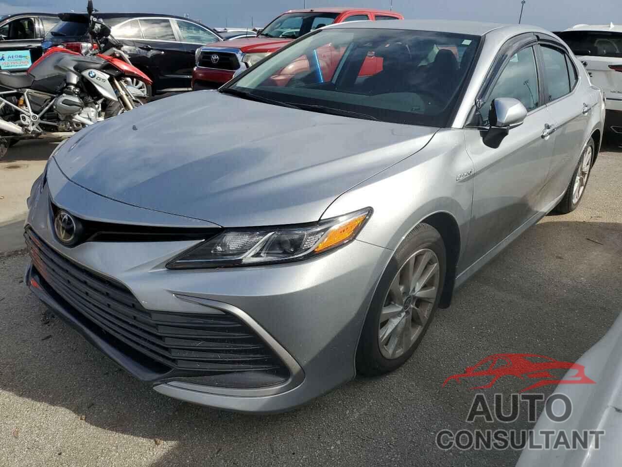 TOYOTA CAMRY 2022 - 4T1C11AK8NU678362