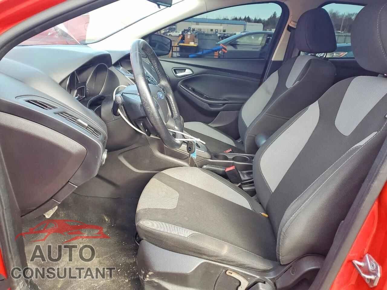 FORD FOCUS 2014 - 1FADP3F26EL448357