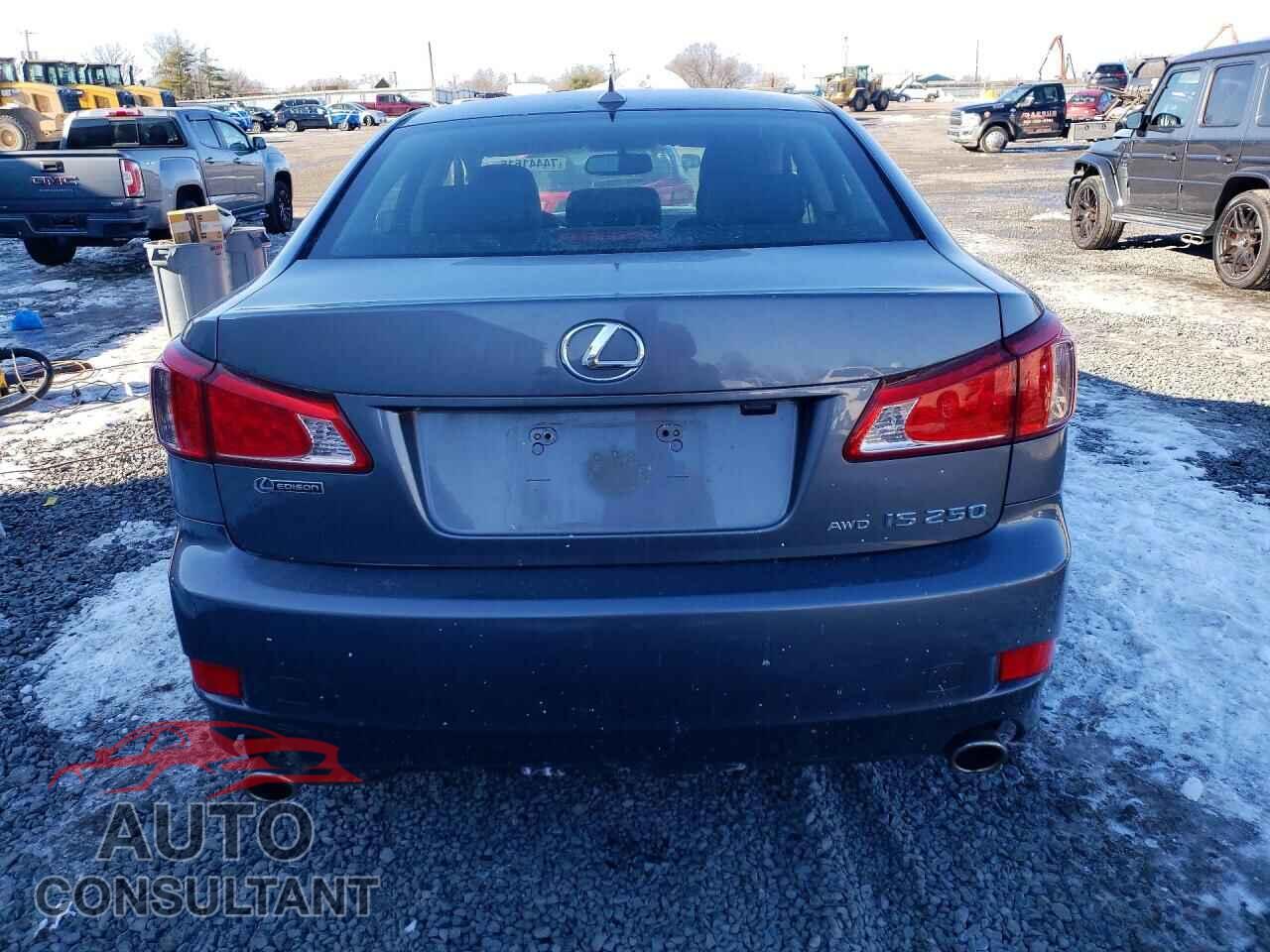 LEXUS IS 2012 - JTHCF5C2XC5055471