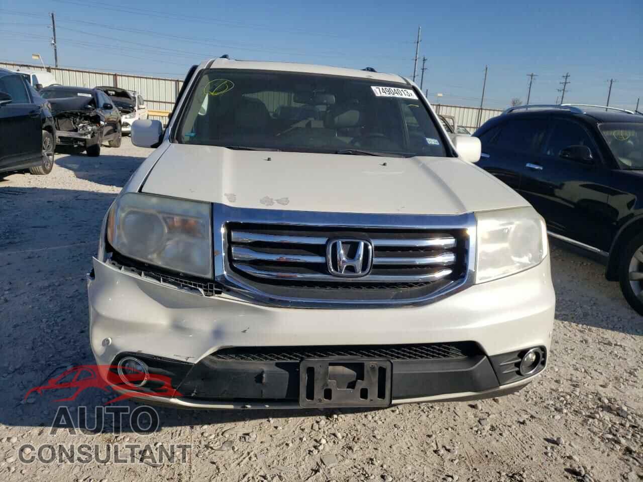 HONDA PILOT 2015 - 5FNYF3H96FB008295