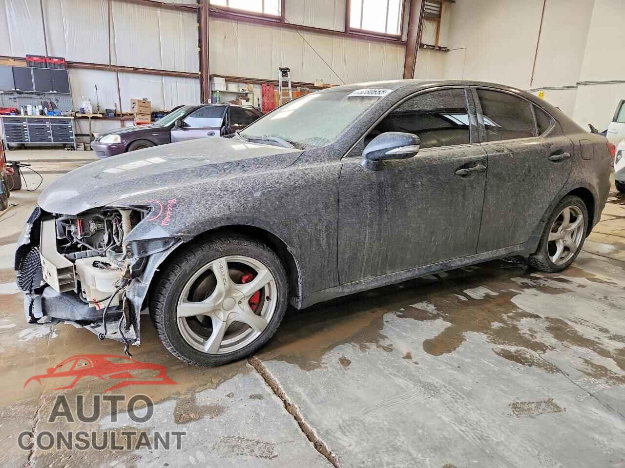 LEXUS IS 2012 - JTHCF5C20C5058153