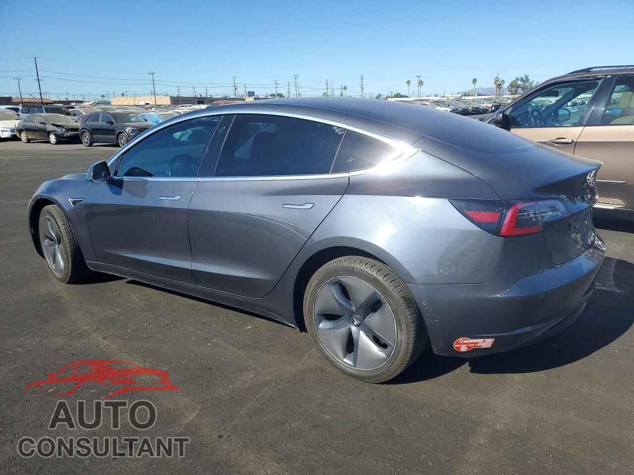 TESLA MODEL 3 2018 - 5YJ3E1EA5JF037165