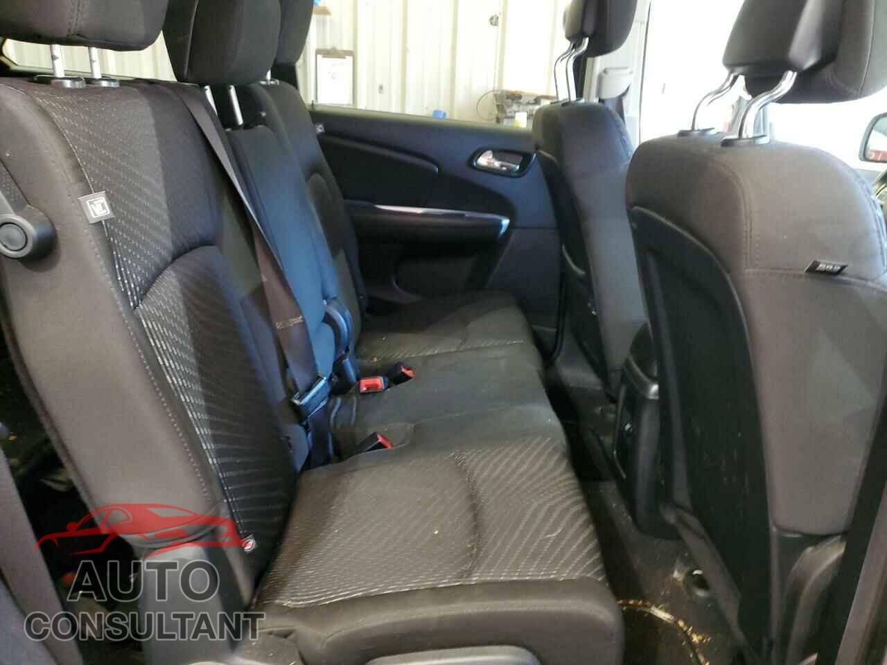 DODGE JOURNEY 2017 - 3C4PDCBG7HT526509