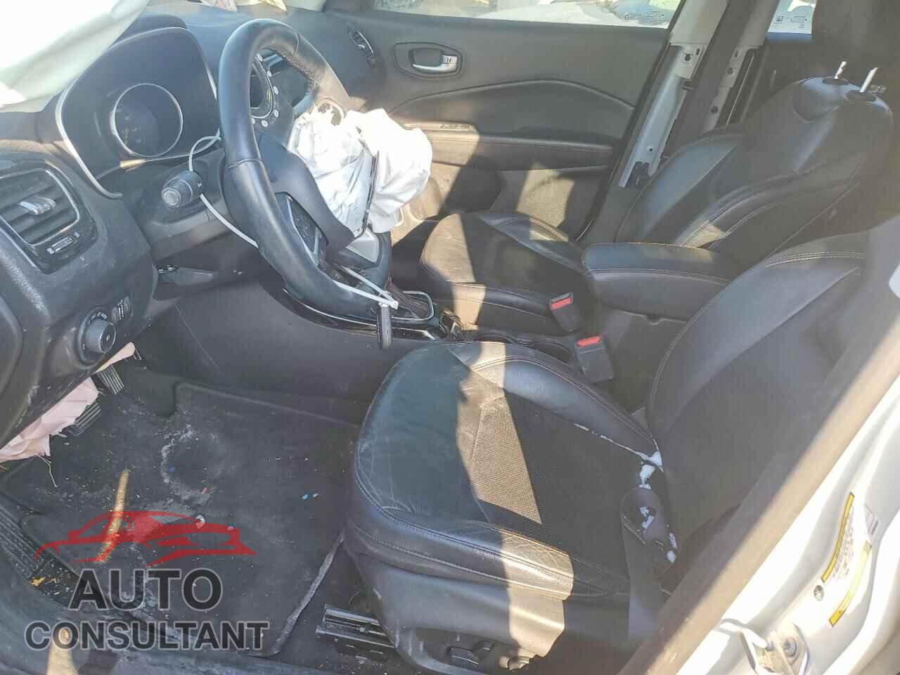 JEEP COMPASS 2017 - 3C4NJDCB6HT664597