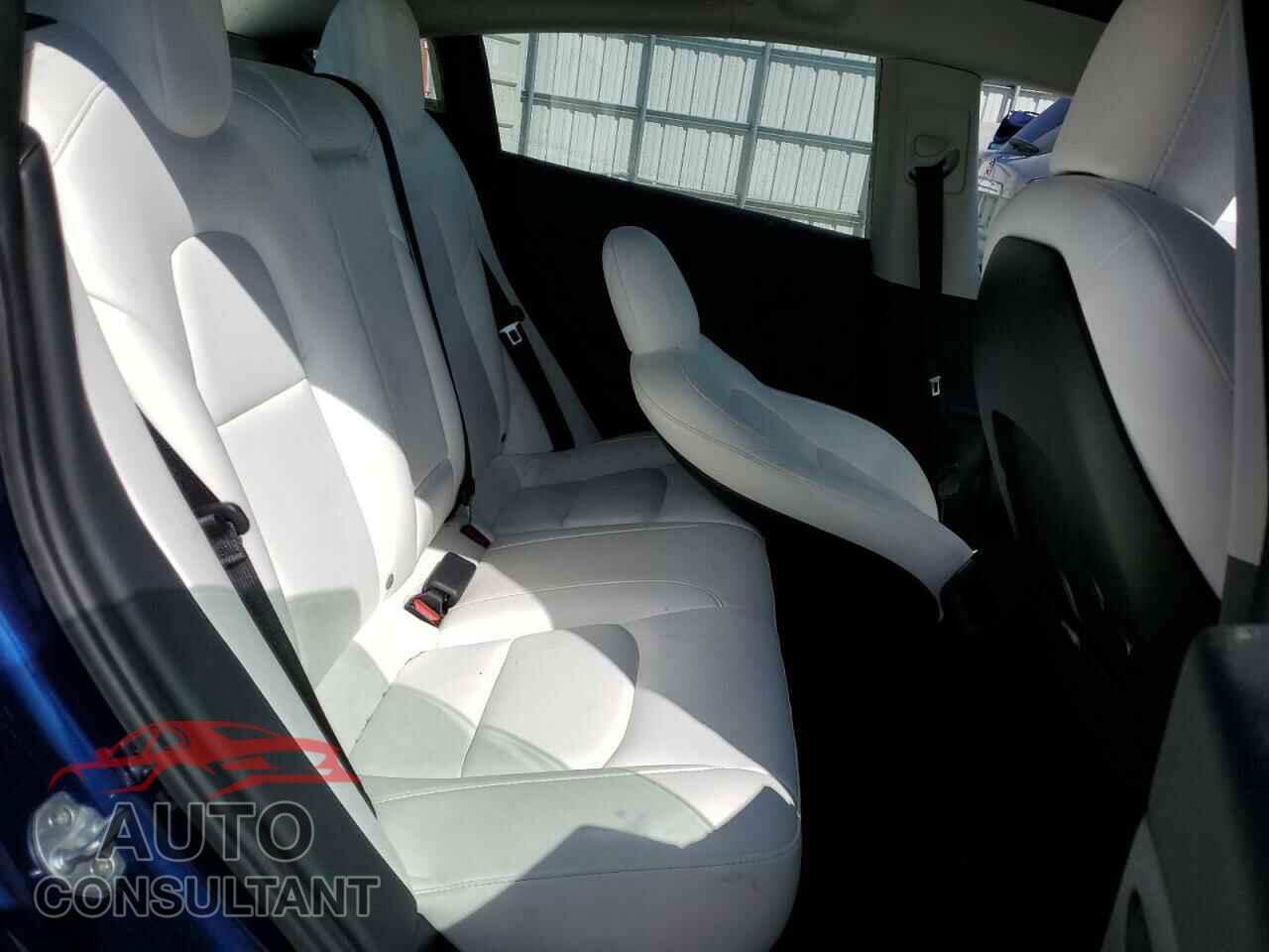 TESLA MODEL 3 2023 - 5YJ3E1EA3PF414763