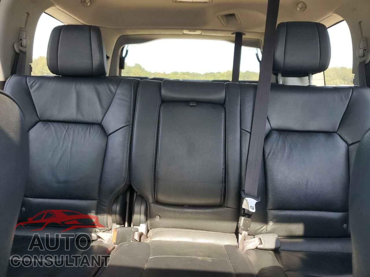HONDA PILOT 2013 - 5FNYF3H50DB004883