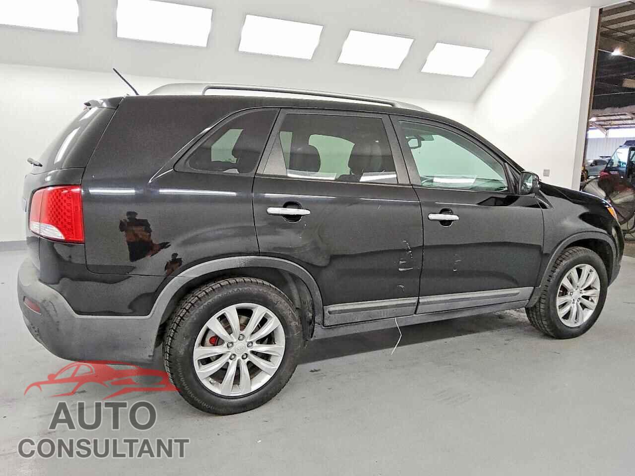 KIA SORENTO 2011 - 5XYKTDA21BG090604