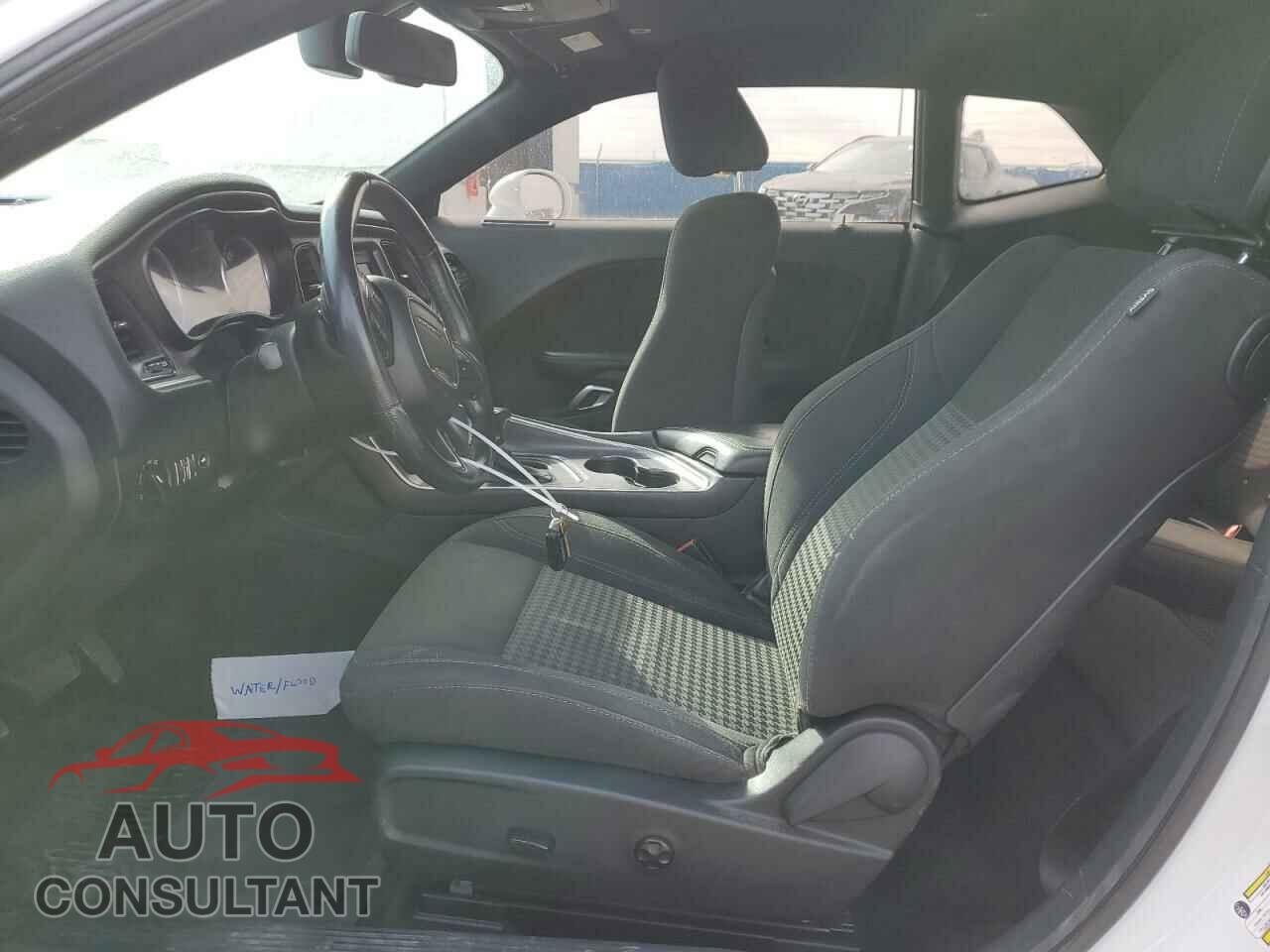 DODGE CHALLENGER 2018 - 2C3CDZAG2JH302974