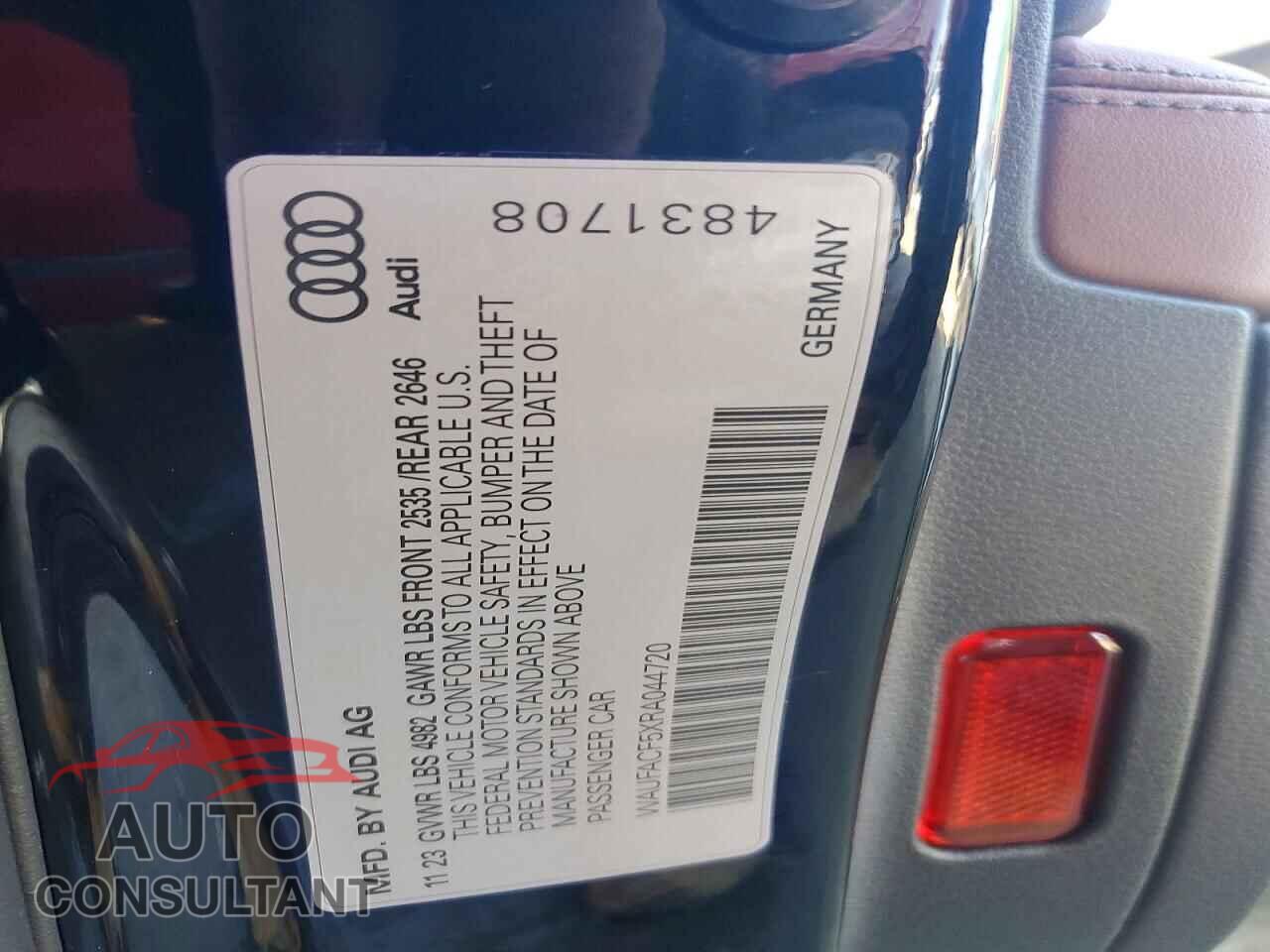 AUDI A5 2024 - WAUFACF5XRA044720