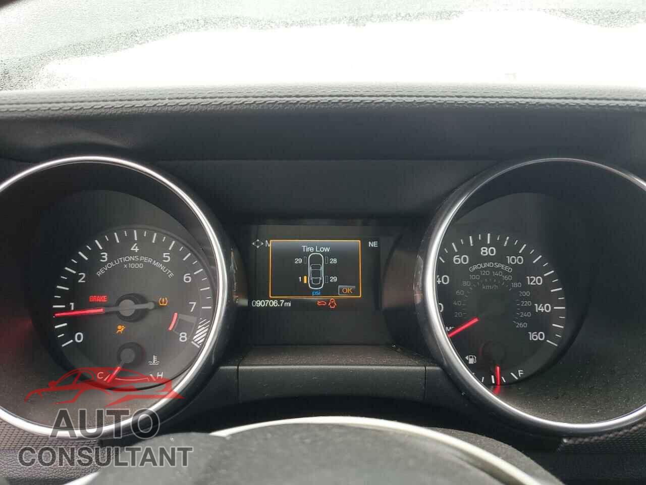 FORD MUSTANG 2018 - 1FA6P8CF7J5116827