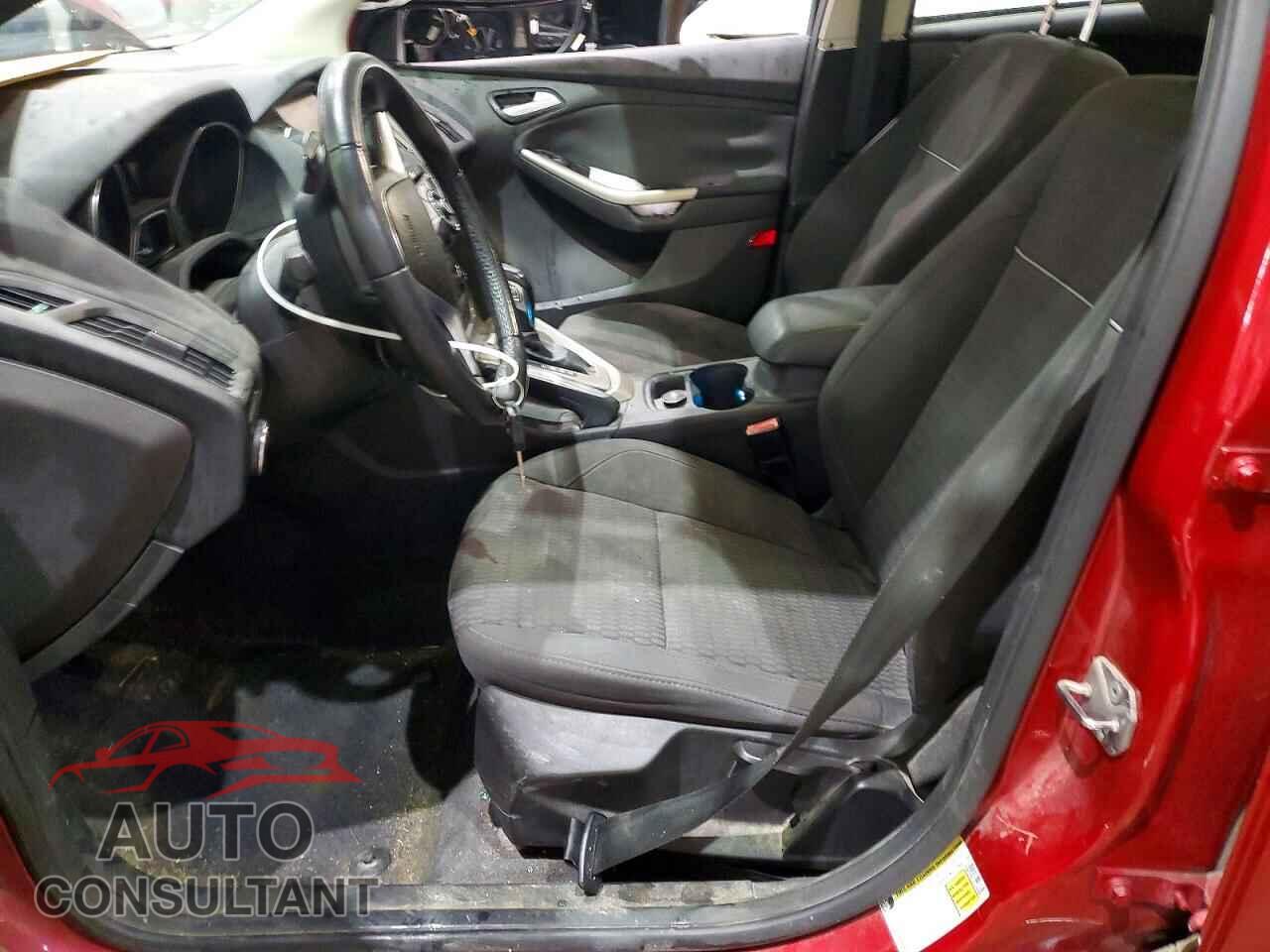 FORD FOCUS 2012 - 1FAHP3M23CL293865