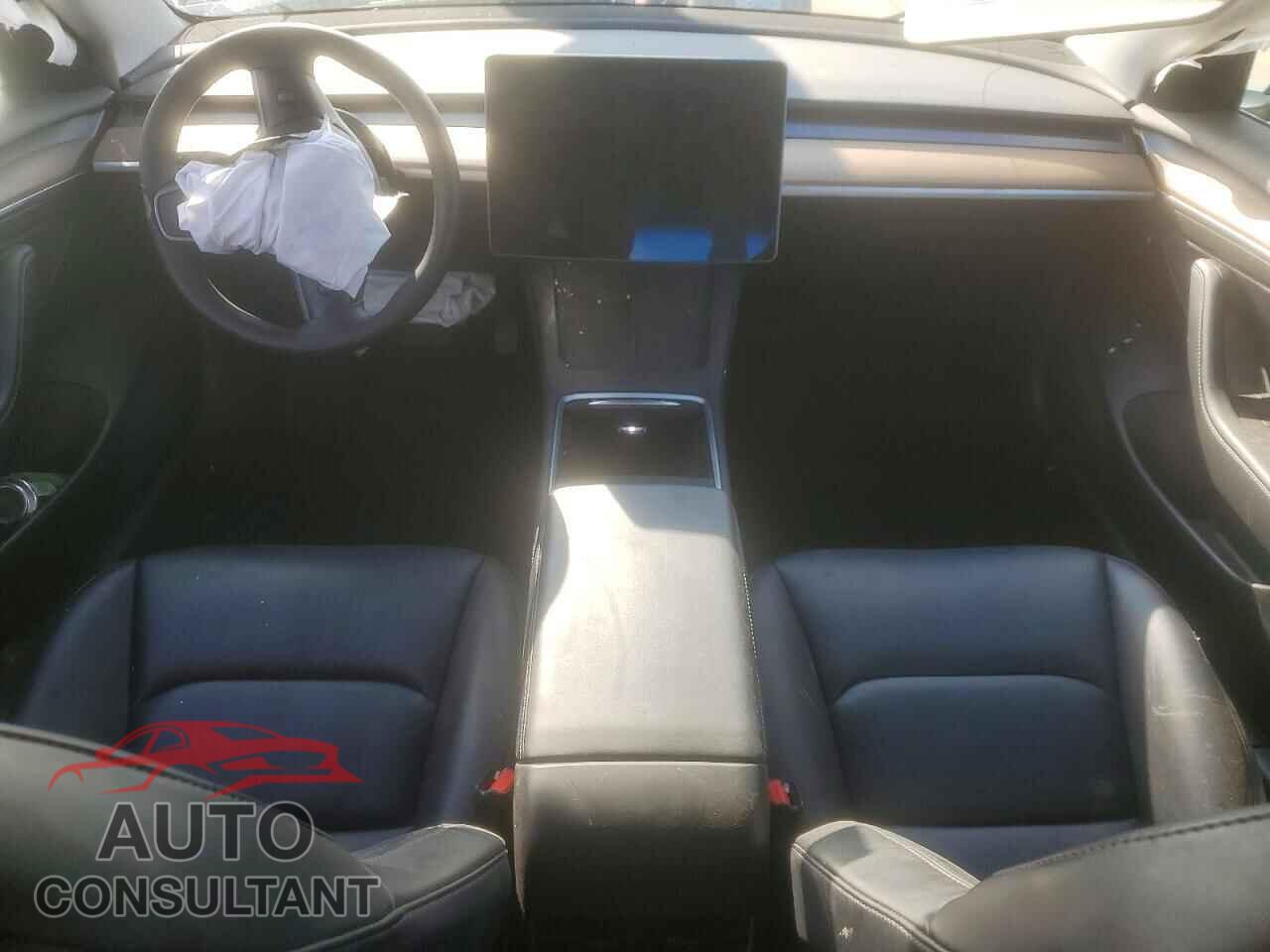 TESLA MODEL 3 2022 - 5YJ3E1EB1NF156037
