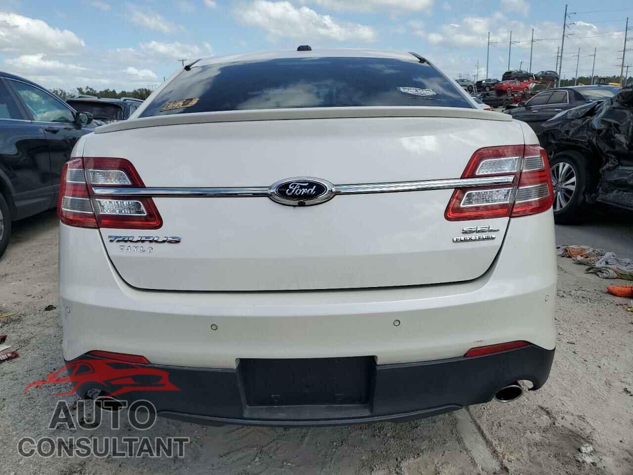 FORD TAURUS 2014 - 1FAHP2E85EG174613