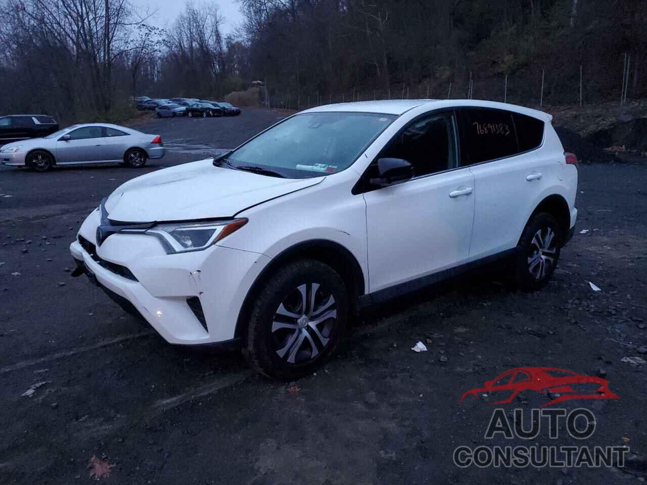 TOYOTA RAV4 2018 - 2T3BFREV6JW771639