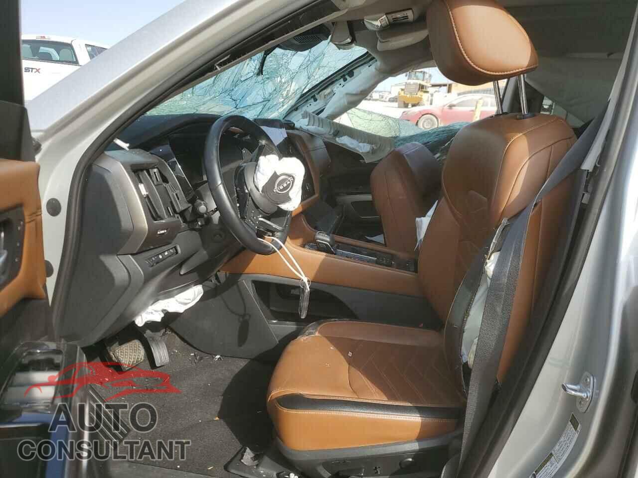 NISSAN PATHFINDER 2023 - 5N1DR3DJ4PC231015