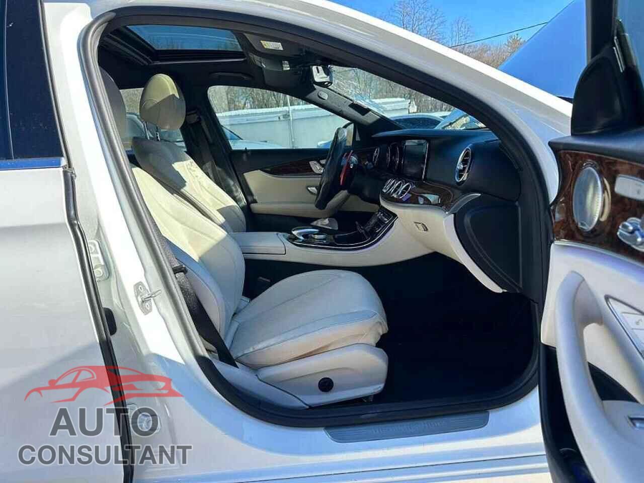 MERCEDES-BENZ E-CLASS 2017 - WDDZF4KB6HA221545