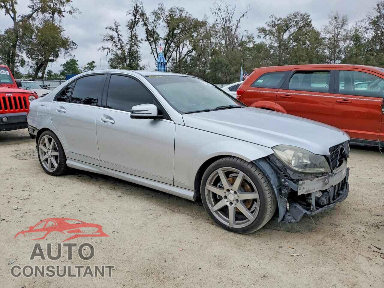MERCEDES-BENZ C-CLASS 2014 - WDDGF4HB1EA954807