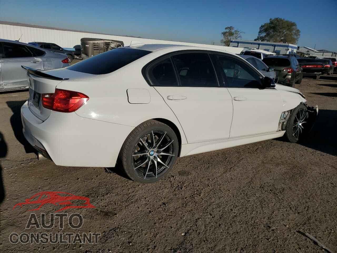 BMW 3 SERIES 2014 - WBA3B9C50EF588115