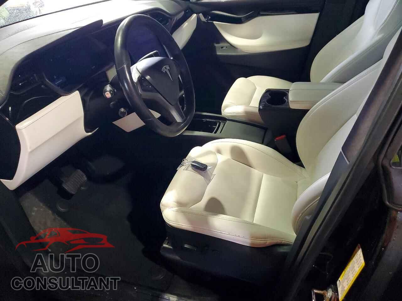 TESLA MODEL X 2020 - 5YJXCBE26LF301986