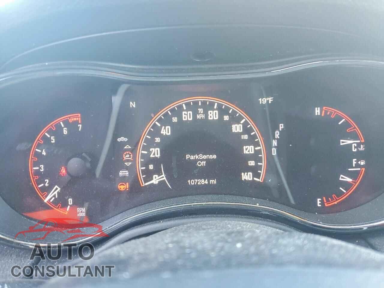DODGE DURANGO 2018 - 1C4RDJDG8JC209656