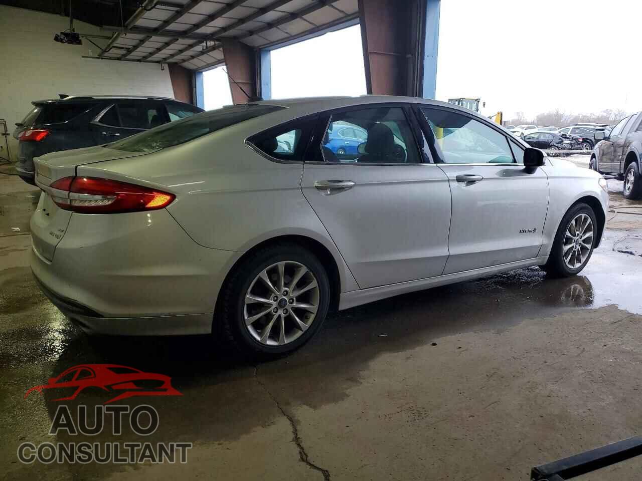 FORD FUSION 2017 - 3FA6P0LU2HR385258