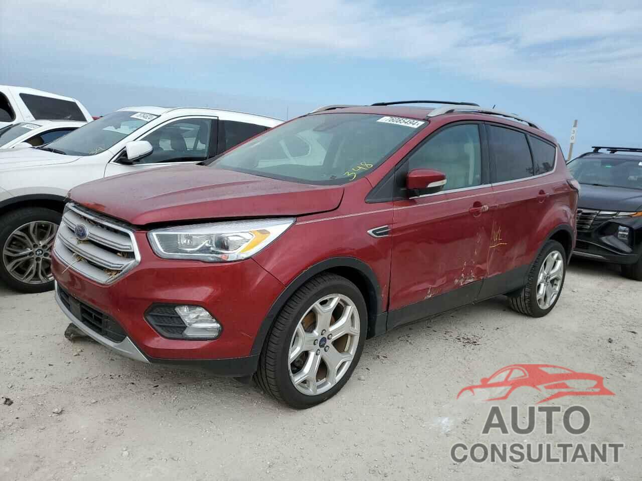 FORD ESCAPE 2018 - 1FMCU0J91JUA02196