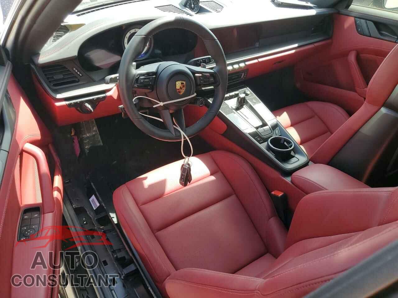 PORSCHE 911 2024 - WP0AB2A99RS220133