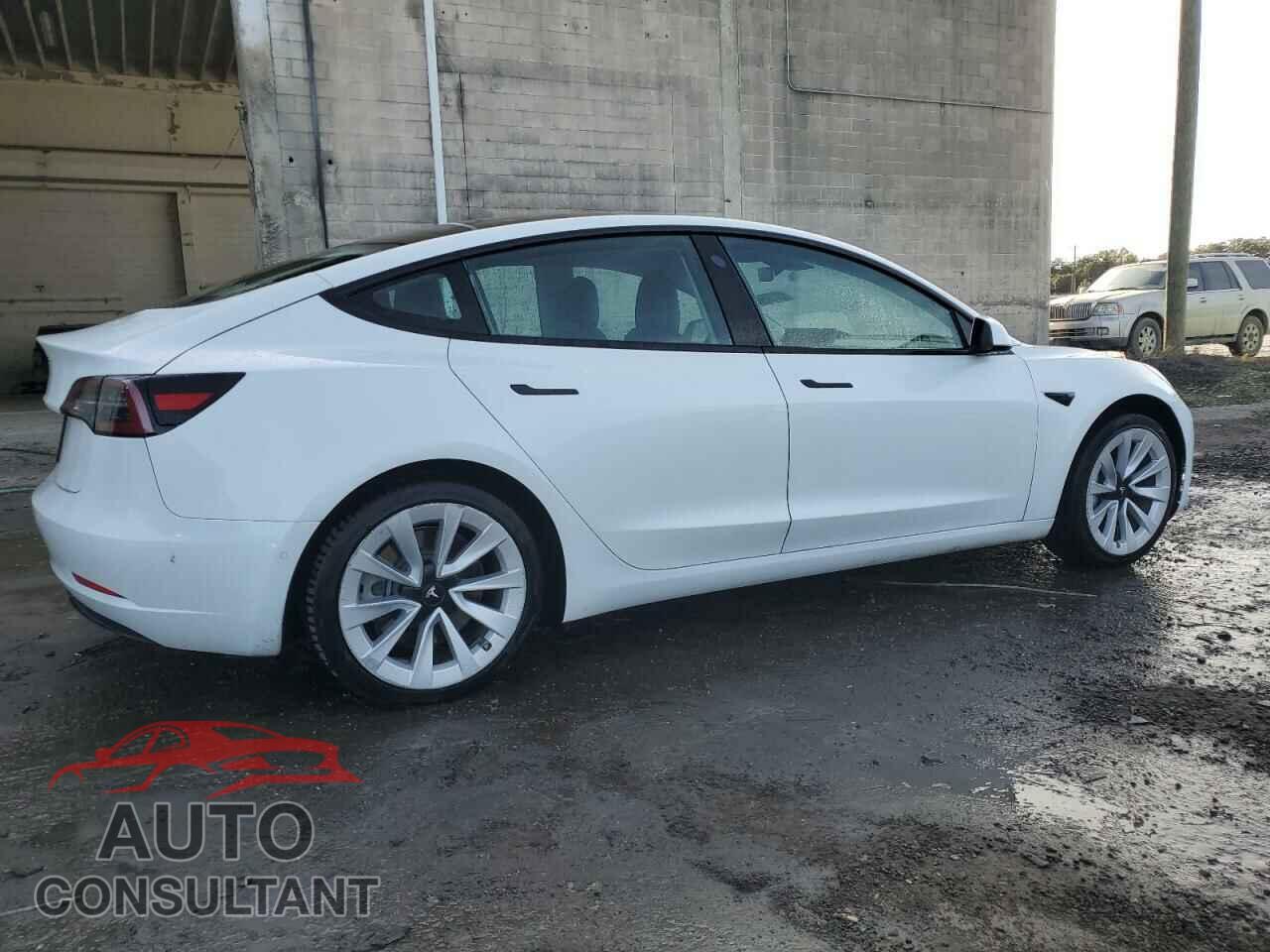 TESLA MODEL 3 2022 - 5YJ3E1EA4NF289480
