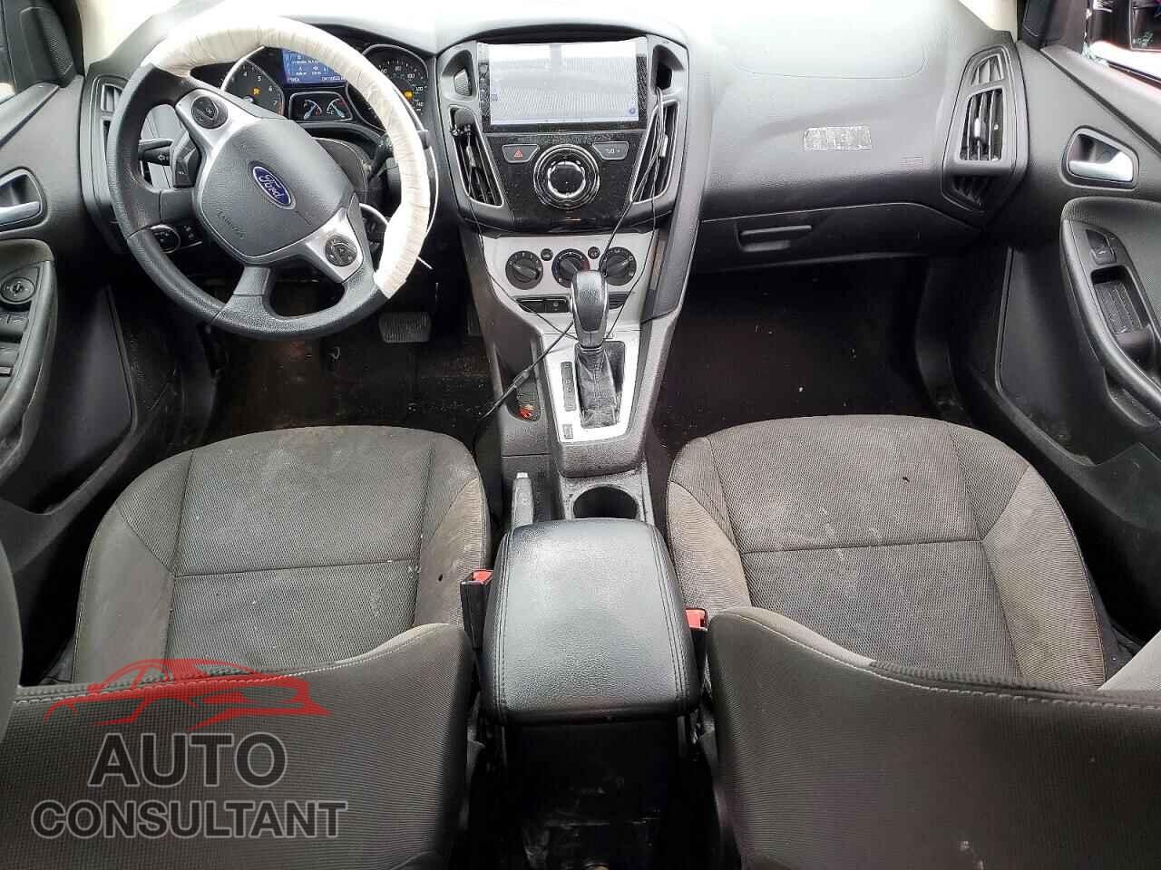 FORD FOCUS 2014 - 1FADP3F27EL182007