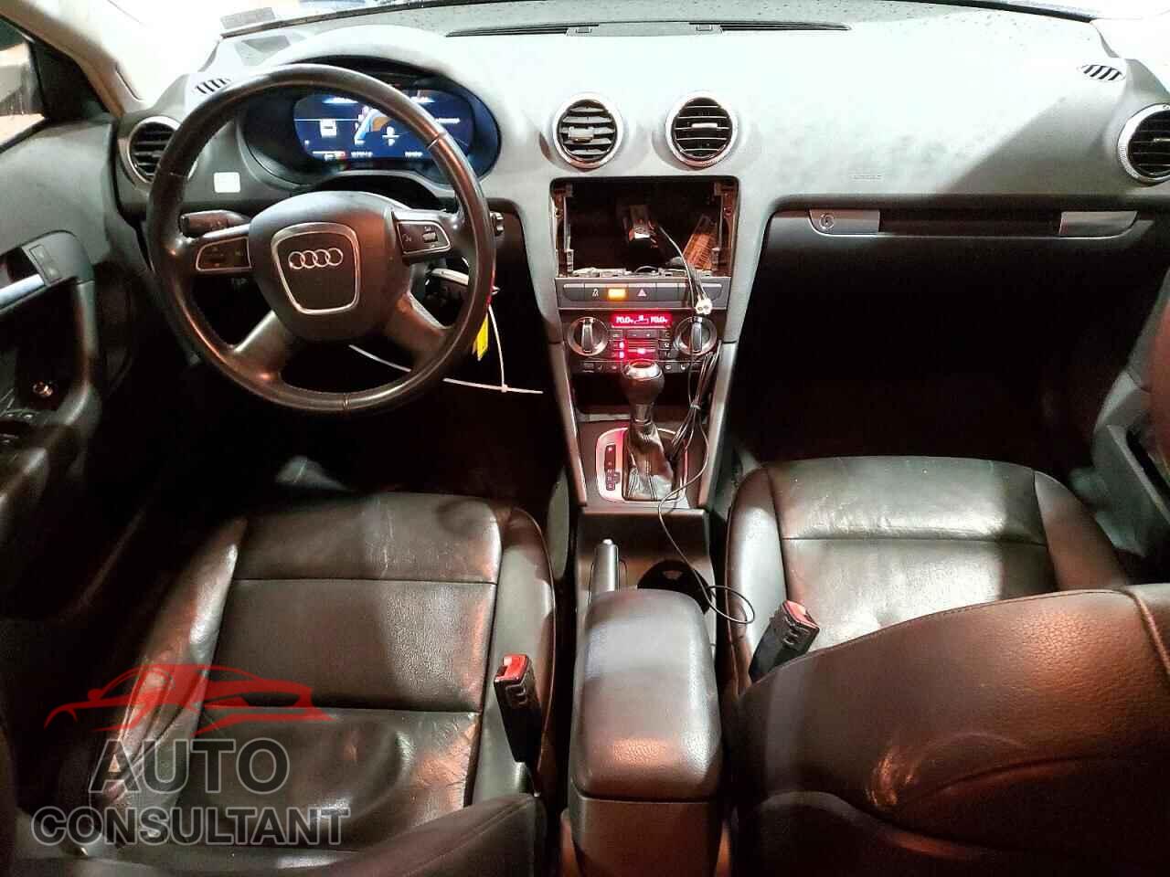 AUDI A3 2012 - WAUBJAFM4CA046738