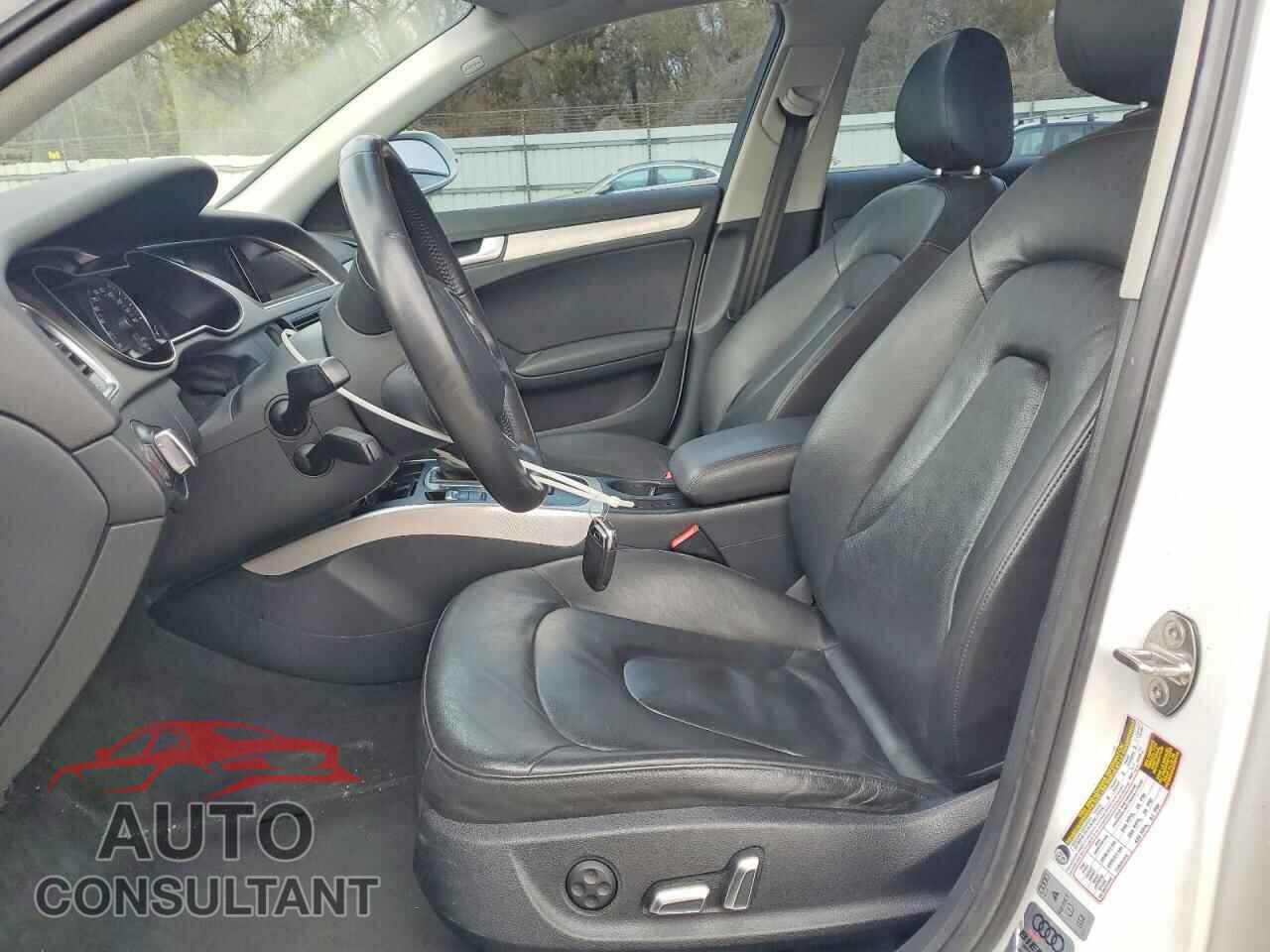 AUDI A4 2013 - WAUBFAFL2DN045929