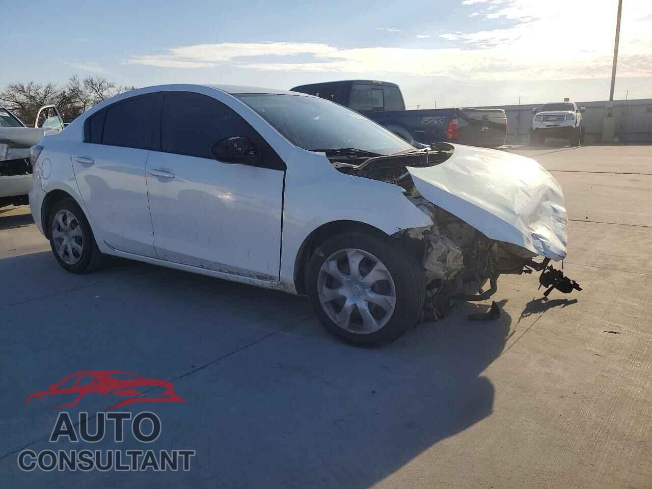 MAZDA 3 2013 - JM1BL1U84D1703591