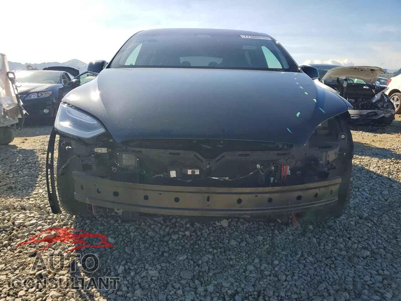 TESLA MODEL X 2017 - 5YJXCBE20HF079243