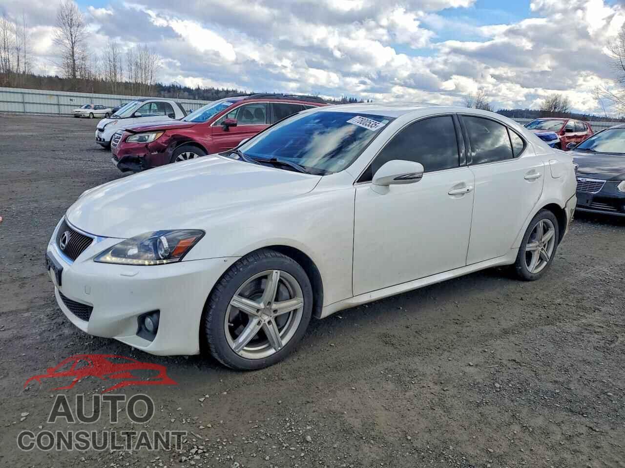 LEXUS IS 2011 - JTHCE5C2XB5000617