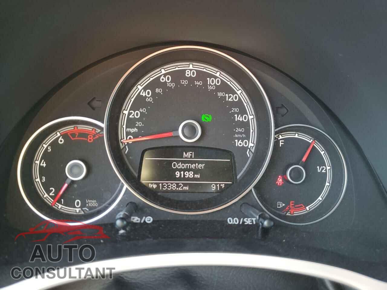 VOLKSWAGEN BEETLE 2017 - 3VWJ17AT4HM618141