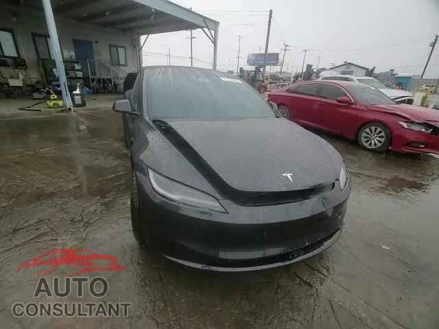 TESLA MODEL 3 2025 - 5YJ3E1EA4SF071003
