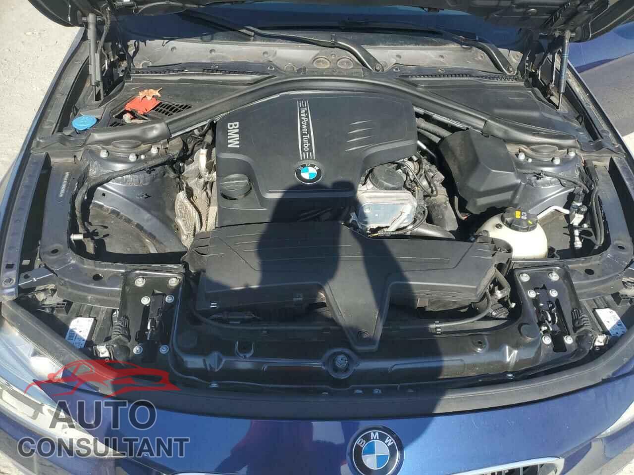BMW 3 SERIES 2016 - WBA8E9G50GNU29692