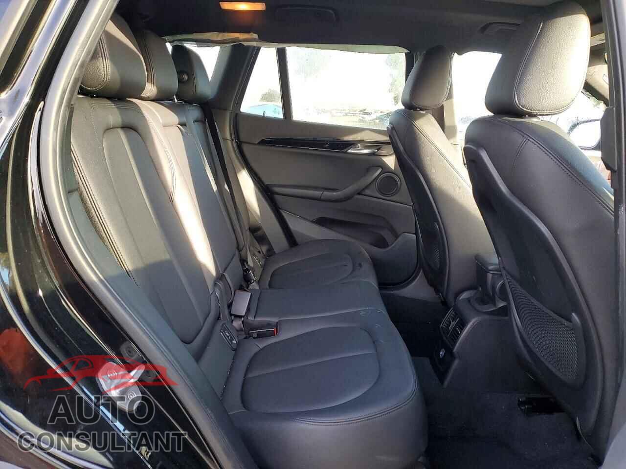 BMW X1 2017 - WBXHT3C33H5F73660